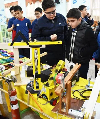 مدرسه فرهنگ، رباتیک، علم فن آوری راهی به سوی آینده