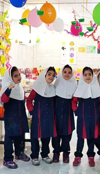 مدرسه ماهور، عکس یادگاری در پیش دبستان و دبستان دخترانه ماهور منطقه 2