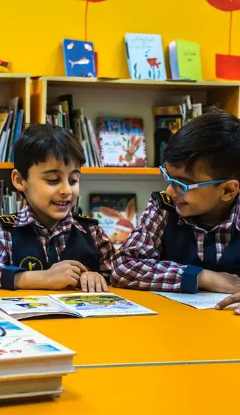 مدرسه فرهنگ، مشارکت دانش آموزان مدرسه ی پسرانه ی فرهنگ در درس