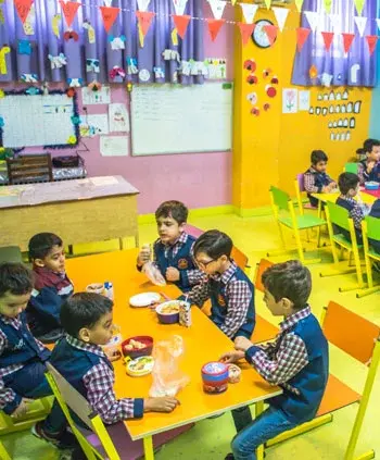 مدرسه فرهنگ، سالن غذاخوری ابتدایی فرهنگ منطقه 4