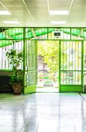 مدرسه فرهنگ، ورودی ساختمان ابتدایی فرهنگ منطقه 4