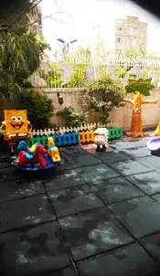 مدرسه سیمای فرشتگان، حیاط مدرسه دخترانه  سیمای فرشتگان منطقه 8