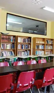 مدرسه نوید صالحین ، کتابخانه بزرگ مجتمع غیردولتی  پسرانه نوید صالحین منطقه 6 