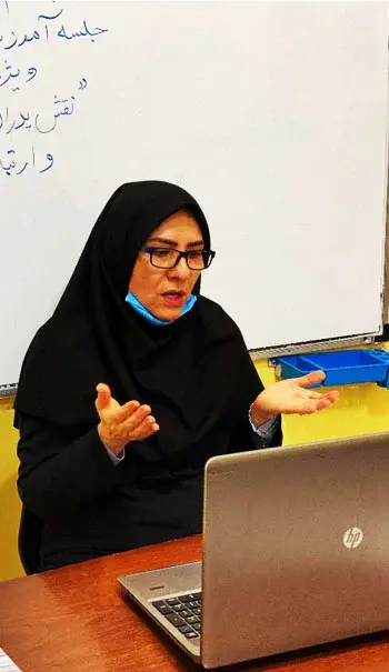 مدرسه ماهور، جلسات آموزش خانواده مگر آنلاین امکان پذیره؟ بله در دبستان ماهور با نتیجه بسیار عالی امکان پذیر شد.