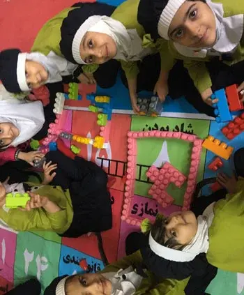 مدرسه اسما یاسین، کلاس بازی دانش آموزان دبستان و پیش دبستان دخترانه اسما یاسین منطقه 4