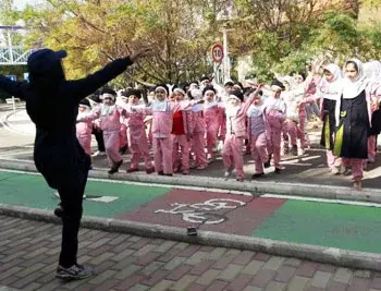 مدرسه اسما یاسین، زنگ ورزش در پیش دبستان و دبستان غیر دولتی دخترانه اسما یاسین منطقه 4