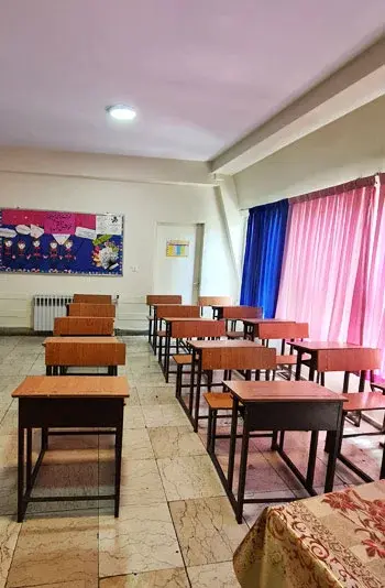 مدرسه بشرا، نمای رنگی کلاسهای دبستان دخترانه بشرا منطقه 2