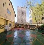 مدرسه بشرا، حیاط بزرگ دبستان غیر دولتی دخترانه بشرا منطقه 2