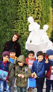 مدرسه امیدان، عکس یادگاری  دانش آموزان پیش دبستان و دبستان غیر دولتی امیدان منطقه 4