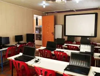 مدرسه جاوید، سایت کامپیوتر در دبیرستان دوره اول پسرانه جاوید منطقه 2