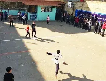 مدرسه بهان، عکس از بازی فوتبال دانش آموزان دبیرستان دوره اول بهان منطقه 5