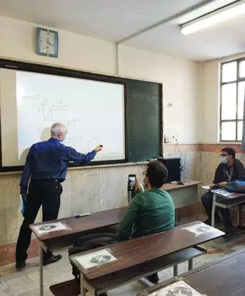 مدرسه بهان، برگزاری کلاس های آموزشی حضوری و مجازی در دبیرستان دوره دوم پسرانه بهان منطقه 5