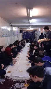 مدرسه ایران تکنیک، عکس از صبحانه های روز چهارشنبه پس از زیارت عاشورا در هنرستان ایران تکنیک منطقه 22
