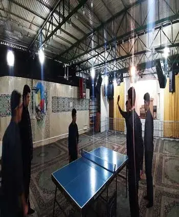 مدرسه ایران تکنیک، عکس از پینگ پنگ بازی کردن دانش آموزان هنرستان ایران تکنیک منطقه 22