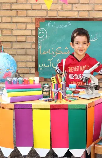 مدرسه نوید صالحین، برگزاری جشن غنچه ها و شکوفه ها در پیش دبستان و دبستان پسرانه نویدصالحین