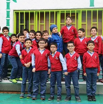 مدرسه  علامه طباطبایی واحد آبشناسان، تصویری از دانش آموزان پیش دبستان و دبستان علامه طباطبایی در ساعت پس از مدرسه و زمان AfterSchool