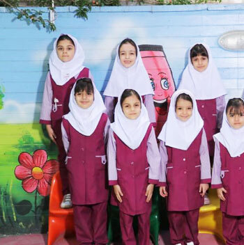 مدرسه آوای تبسم تابان، تصویری از حیاط مدرسه آوای تبسم تابان 