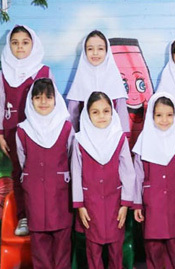 مدرسه آوای تبسم تابان، تصویری از حیاط مدرسه آوای تبسم تابان