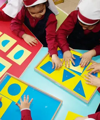 مدرسه نیکا ، کلاس درس به شیوه ی مونته سوری در مدرسه ی ابتدایی نیکا منطقه 7