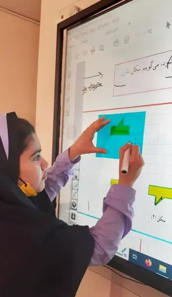 مدرسه نیکا ، تمرین کلاسی در مدرسه ی دخترانه ی نیکا منطقه ی 7