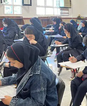 مدرسه آلا، دبیرستان آلا معتقد است که در بخورد بودن دختران آلا با تست های مختلف تاثرات ارزشمندی دارد