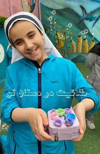 مدرسه والا، کارگاه خلاقیت دبستان والا: ساخت انگشترهای زیبا با دستان کوچک دانش‌آموزان